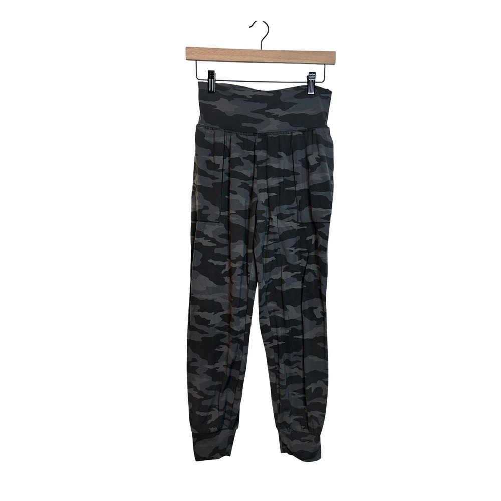 Athleta Salutation Camo Jogger Small Black Gray High Rise Tapered Athletic Pants